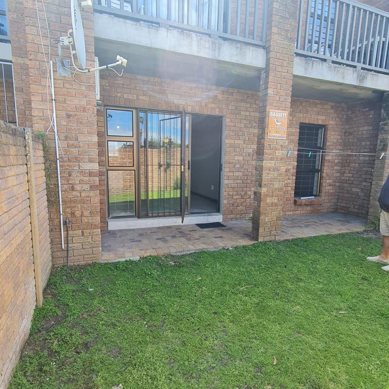 2 Bedroom Property for Sale in Sonstraal Heights Western Cape